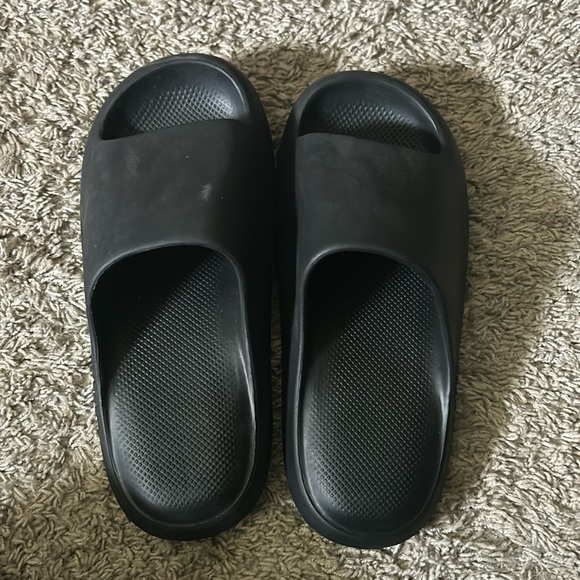 Black sandals from Amazon. Size 9. Worn only a couple times. - Picture 1 of 2